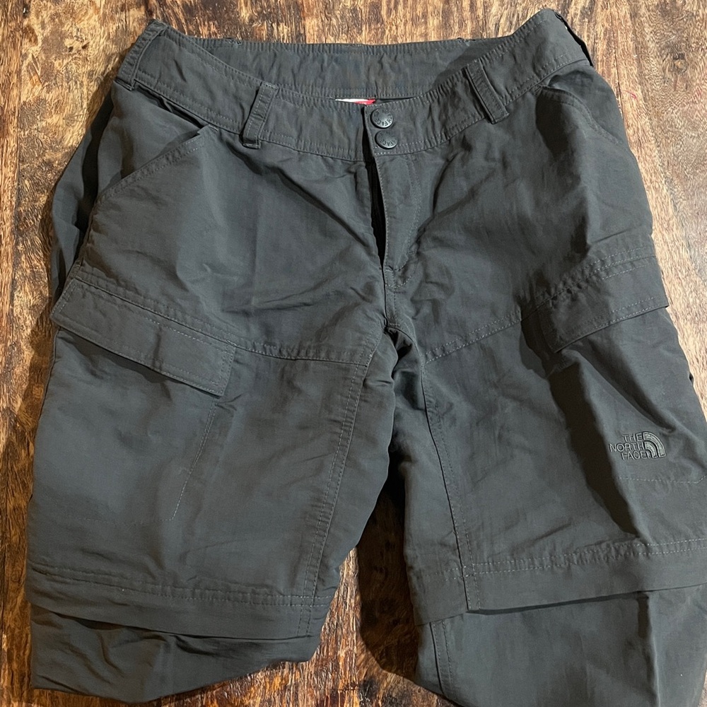 The North Face Women's Charcoal Cargo Pants, convertible to shorts. Size 2 - Picture 2 of 4